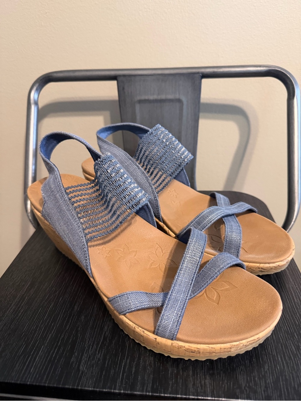 Skechers Beverlee Blue Stretch Wedge Sandals Size 10